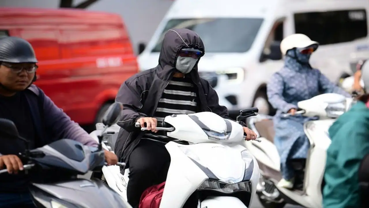 توقعات طقس فيتنام: موجة حر تضرب نغي آن وها تينه وهطول أمطار جنوباً